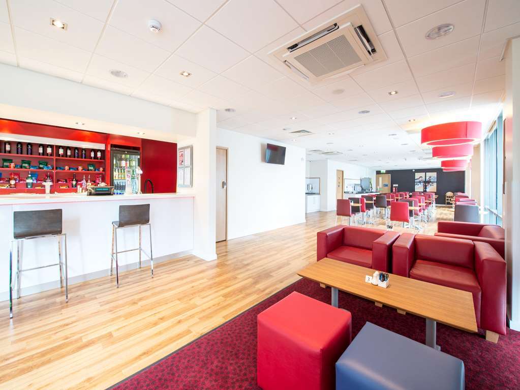 Travelodge London Greenwich High Road Restaurant photo